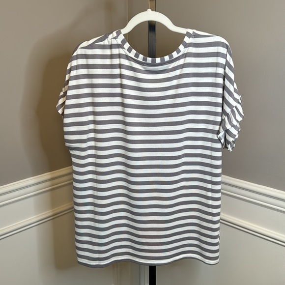 Jane + Delancey striped flutter sleeve T-shirt size extra large - Picture 5 of 5